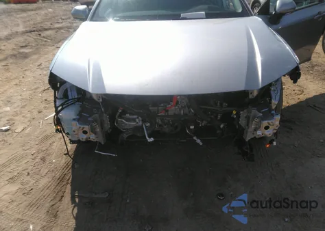 2025 Toyota Camry Le z USA, uszkodzony, nr VIN 4T1DAACK4SU563562